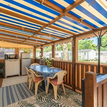 Casa de Férias Mobilhome Mh 100 *